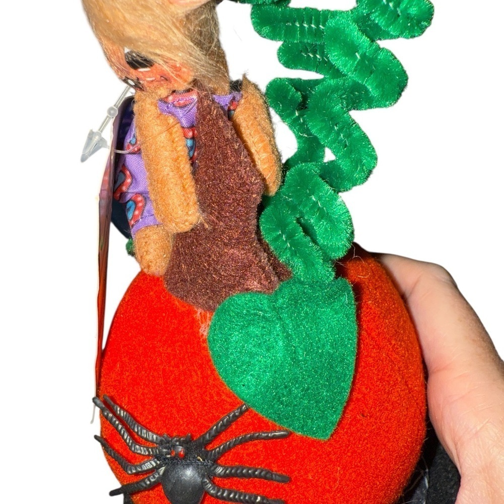 Annalee 3” Halloween Mouse on Pumpkin with Spider –Happy Halloween 2020 Figurine - Picture 9 of 11